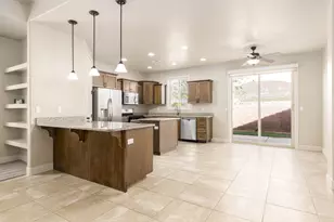 718 W 400 N, Hurricane, UT 84737 - Photo 9