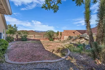 4400 W State St #1, Hurricane, UT 84737 - Photo 23