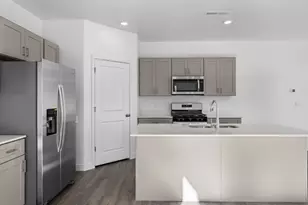 1511 S Fins Rd, Washington, UT 84780 - Photo 13