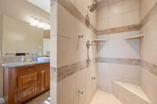 155 E 200 N, Ivins, UT 84738 - Photo 23