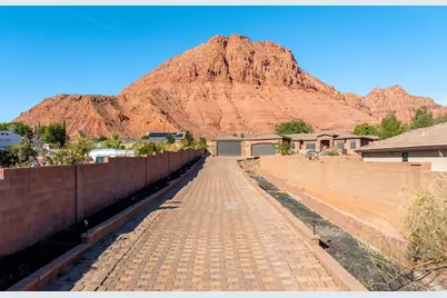 155 E 200 N, Ivins, UT 84738 - Photo 7