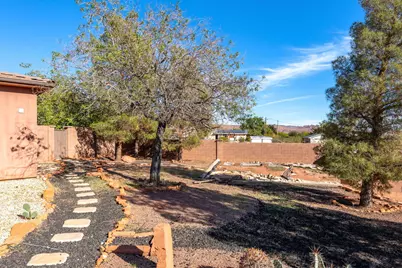 155 E 200 N, Ivins, UT 84738 - Photo 9