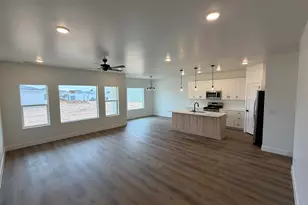 4973 N 900 E, Enoch, UT 84021 - Photo 7