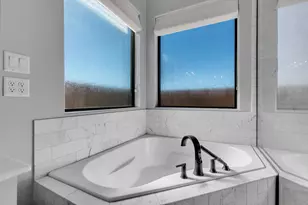 2013 N Somerset Cir, Washington, UT 84780 - Photo 33