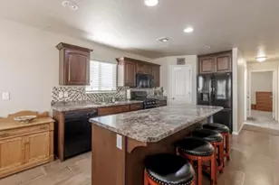 357 E 860 N, Hurricane, UT 84737 - Photo 11
