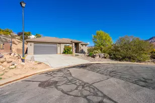 114 W Terrace Cir, Toquerville, UT 84774 - Photo 3