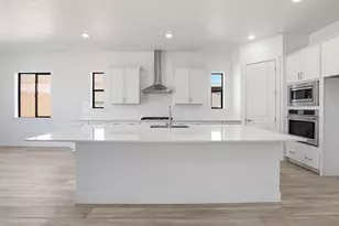 744 W Desert Dove Ln, Ivins, UT 84738 - Photo 7