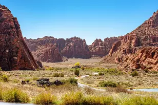 491 E Padre Lakes Dr, Ivins, UT 84738 - Photo 37