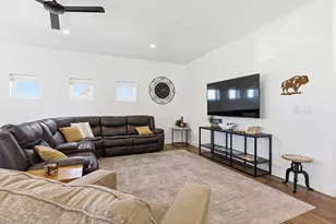 1232 E Villa Wy, Washington, UT 84780 - Photo 3