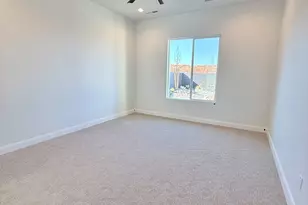 2814 S Woodrow Ln, Washington, UT 84780 - Photo 9