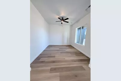 2814 S Woodrow Ln, Washington, UT 84780 - Photo 3