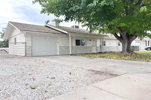 2687 Red Mountain Dr, Santa Clara, UT 84765 - Photo 23