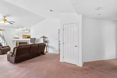 2360 S Hampton Rd, Saint George, UT 84770 - Photo 13