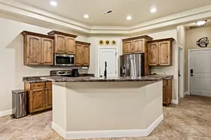 731 E Castle Stone Dr, Washington, UT 84780 - Photo 11