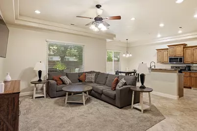731 E Castle Stone Dr, Washington, UT 84780 - Photo 7