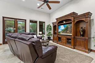 2090 N Tuweap Dr, Saint George, UT 84770 - Photo 9