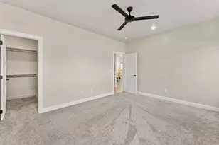 140 N Castle Dr, Cedar City, UT 84720 - Photo 17