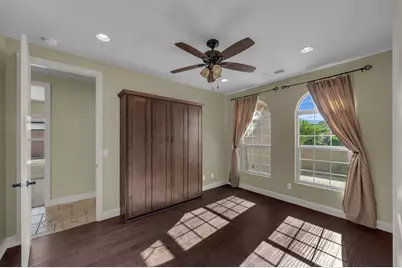 2247 E Coyote Springs Dr, Saint George, UT 84790 - Photo 7