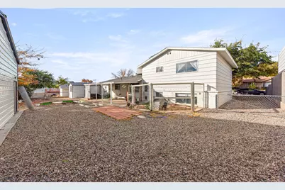 948 N 2050 E Cir, Saint George, UT 84770 - Photo 23
