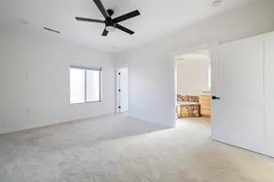 865 N Redwood St, Hildale, UT 84784 - Photo 17