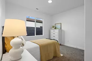 1841 S Queens Garden Dr, Washington, UT 84780 - Photo 13