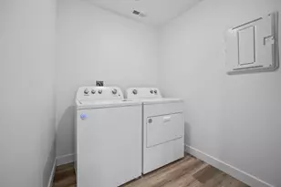 1904 S Cyclone Dr, Washington, UT 84780 - Photo 35