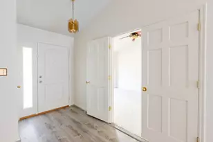 845 N Valley View Dr, Saint George, UT 84770 - Photo 5