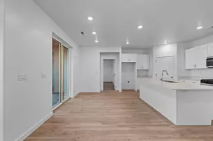 1853 S Queens Garden Dr, Washington, UT 84780 - Photo 23