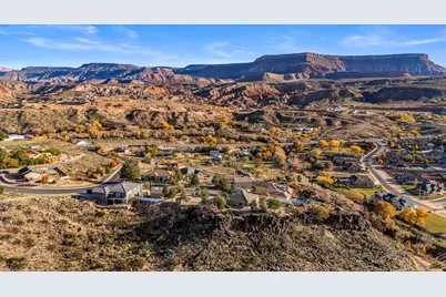 205 W Terrace Cir, Toquerville, UT 84774 - Photo 49