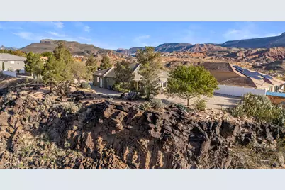 205 W Terrace Cir, Toquerville, UT 84774 - Photo 39