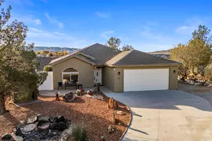 205 W Terrace Cir, Toquerville, UT 84774 - Photo 45