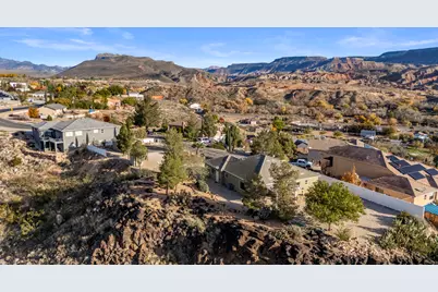 205 W Terrace Cir, Toquerville, UT 84774 - Photo 35