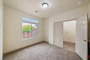 922 E Silver Shadows Dr, Washington, UT 84780 - Photo 17