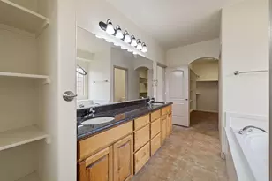 922 E Silver Shadows Dr, Washington, UT 84780 - Photo 13