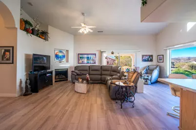 1610 W 100 N #44, Saint George, UT 84770 - Photo 3