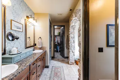 2056 S Great Basin Dr, Washington, UT 84780 - Photo 19