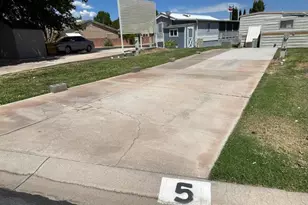 1150 W Red Hills Pkwy, Washington, UT 84780 - Photo 1