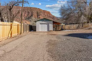 189 S 400 E, Cedar City, UT 84720 - Photo 27