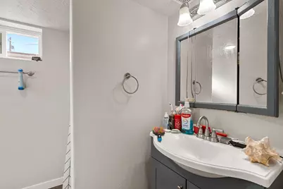 189 S 400 E, Cedar City, UT 84720 - Photo 23