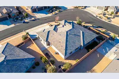 2872 N Kenzies Way, Santa Clara, UT 84765 - Photo 15