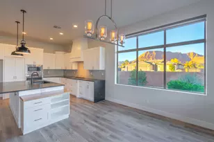 2872 N Kenzies Way, Santa Clara, UT 84765 - Photo 31