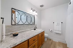 155 S 100 E, Hurricane, UT 84737 - Photo 21