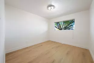 155 S 100 E, Hurricane, UT 84737 - Photo 17