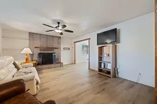 155 S 100 E, Hurricane, UT 84737 - Photo 11