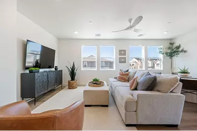 762 W Periwinkle Unit #102, Saint George, UT 84790 - Photo 5