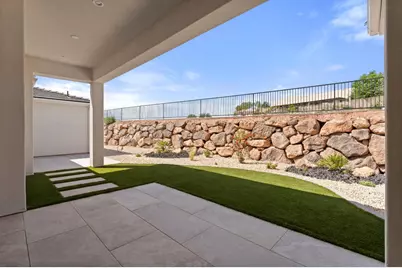 1043 N Falcon Ridge View, Hurricane, UT 84737 - Photo 33