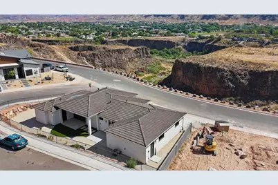 1043 N Falcon Ridge View, Hurricane, UT 84737 - Photo 43