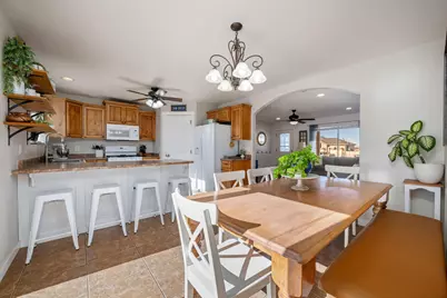 2026 Saddleback View Dr, Enoch, UT 84721 - Photo 13