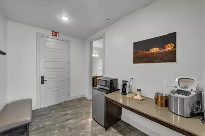 5160 W Villas North #6-305, Hurricane, UT 84737 - Photo 13