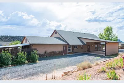 893 W Foothill Dr, Apple Valley, UT 84737 - Photo 1